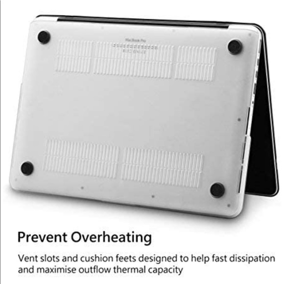 MacBook Pro 13" Marble Gold Stripe Hard Case Cover - Picture 5 of 5